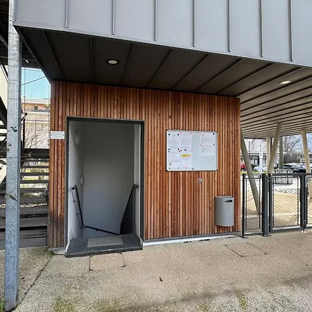 Grand T2 Avec 2 Terrasses Pres Du Et Garage - Animaux Acceptes - Fr-1-555-111 엑스레뱅