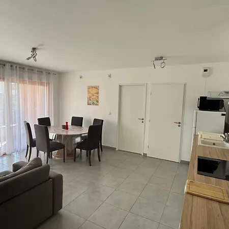 Апартаменты Grand T2 Avec 2 Terrasses Pres Du Et Garage - Animaux Acceptes - Fr-1-555-111 *